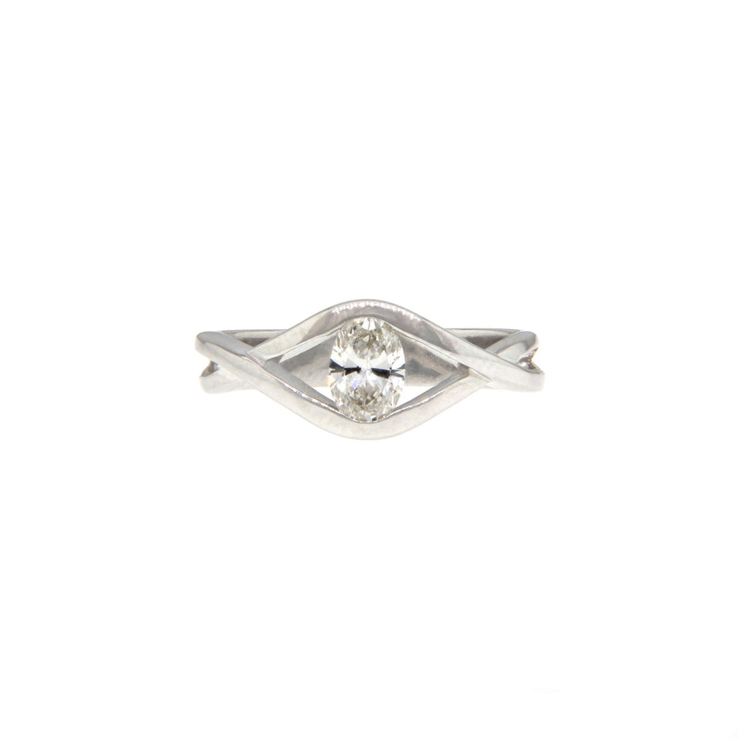 Vintage Gold Ring with Diamond