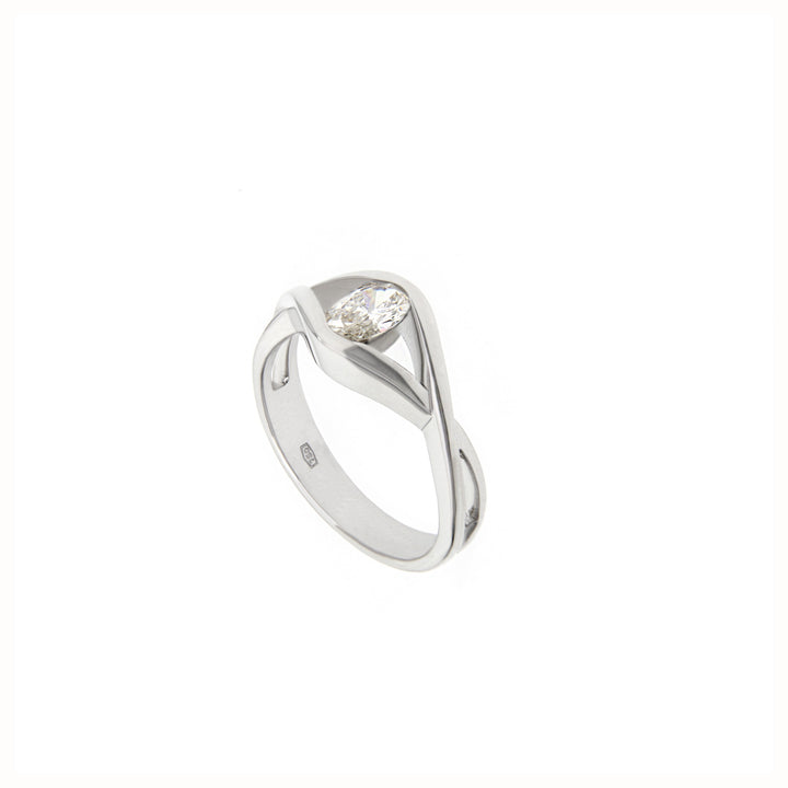 Vintage Gold Ring with Diamond
