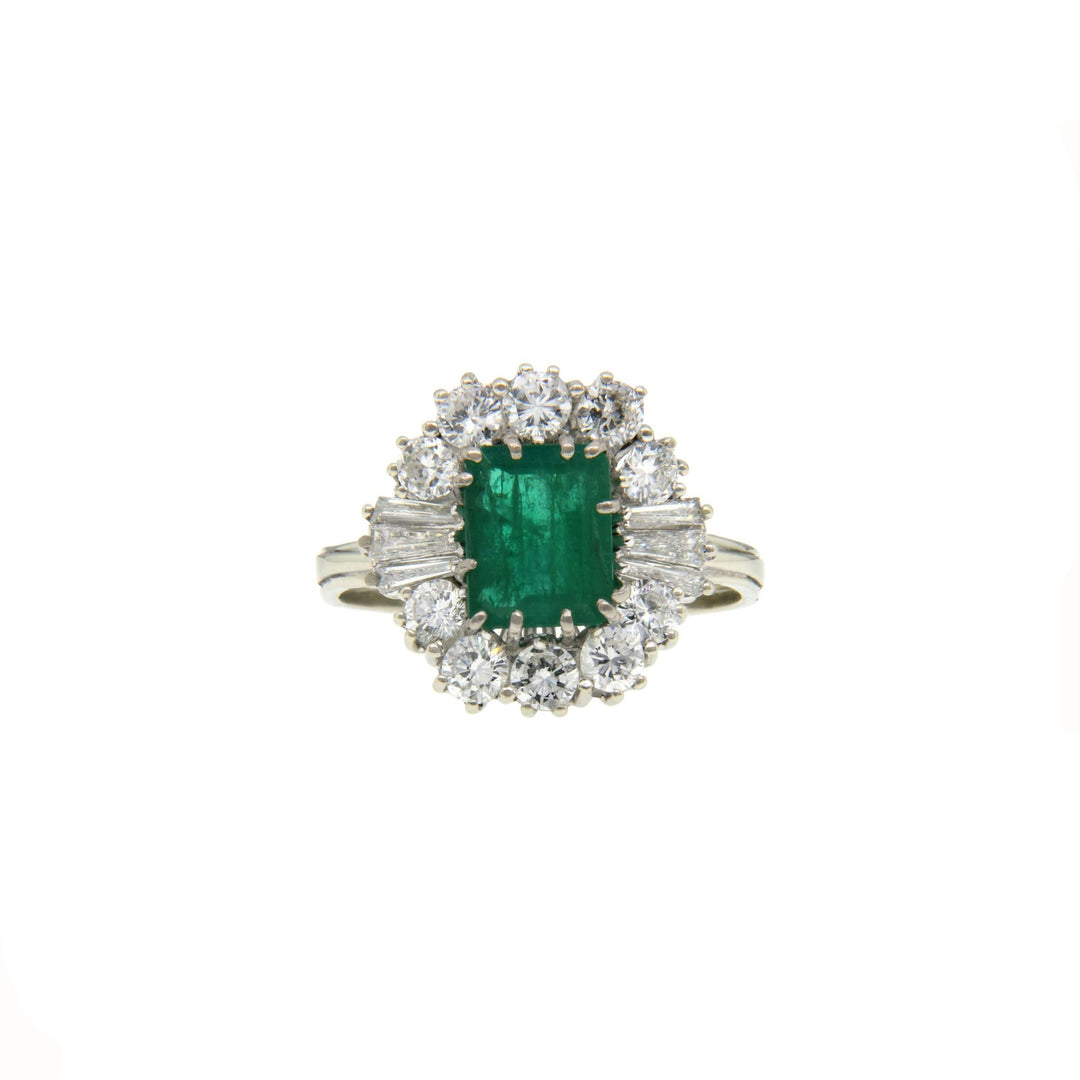 Vintage Gold Ring with Emerald