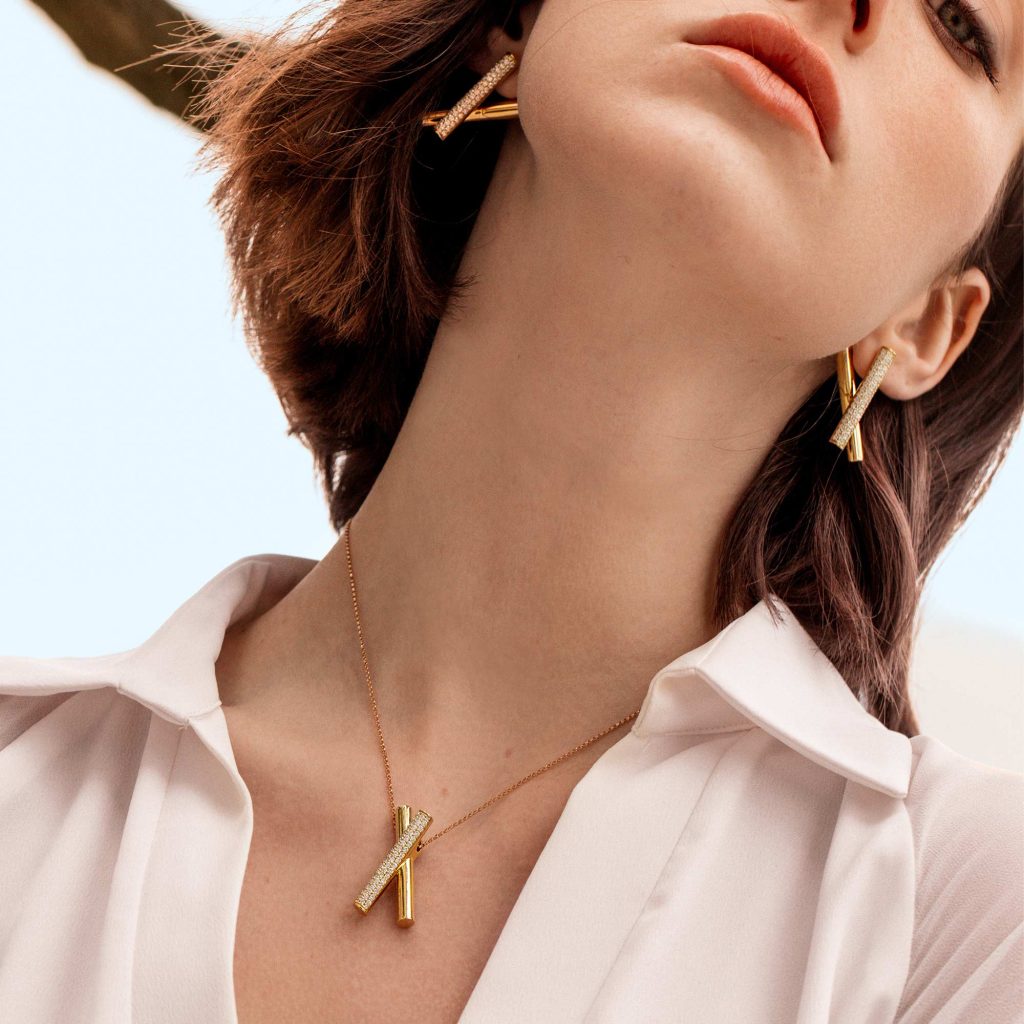 DOMINO PENDANT WITH DIAMONDS