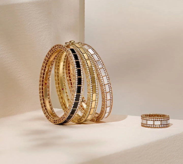 ART DECO BANGLE WITH DIAMONDS