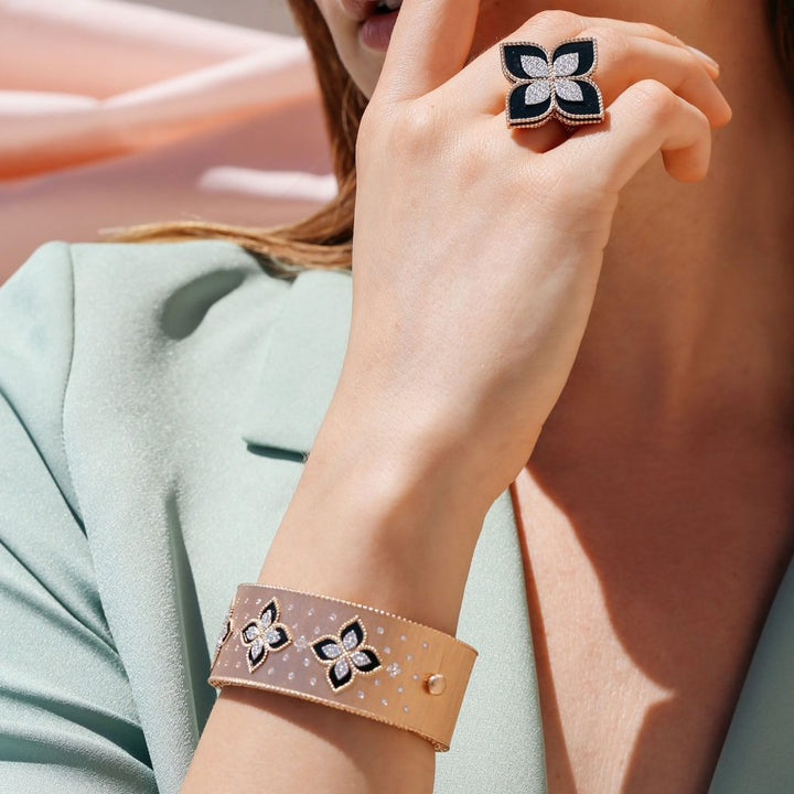 PRINCESS FLOWER BRACELET WITH DIAMONDS AND BLACK JADE