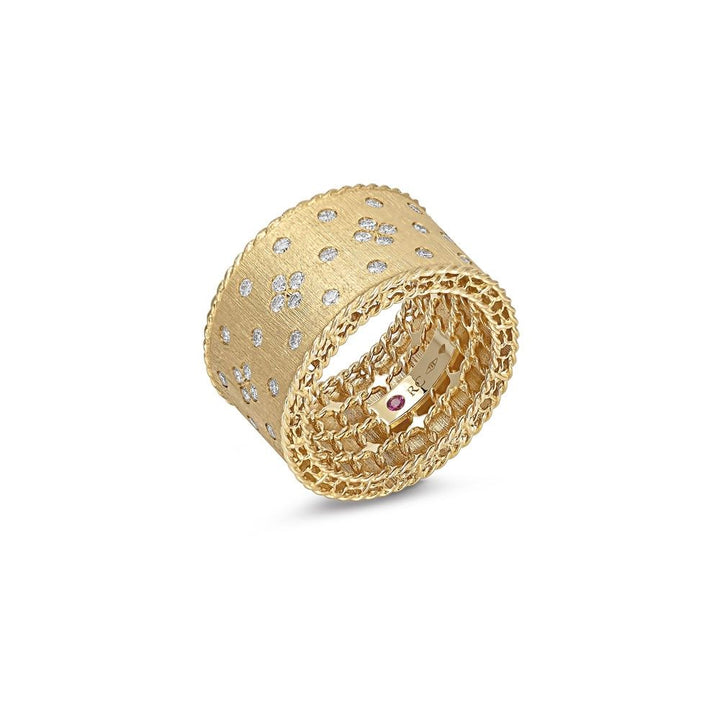 PRINCESS RING WITH DIAMONDS