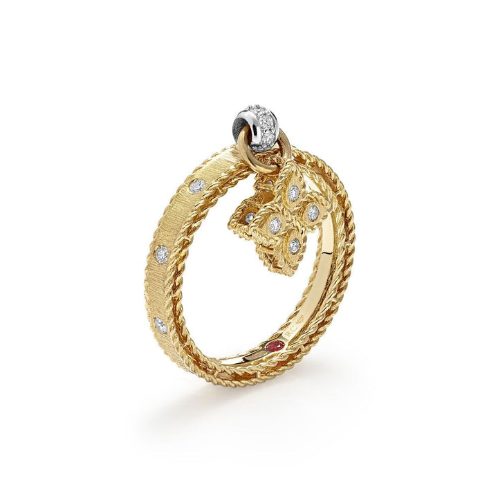 PRINCESS RING WITH DIAMONDS