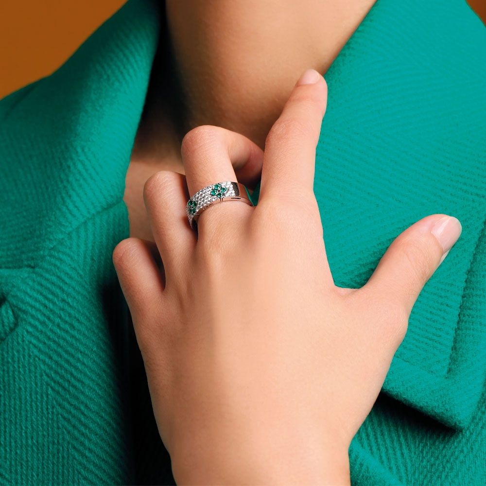LOVE IN VERONA RING WITH DIAMONDS AND EMERALDS