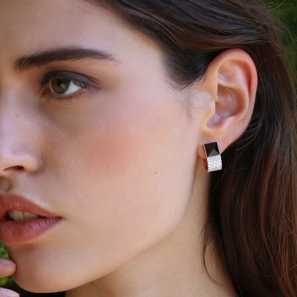 SAUVAGE PRIVE’ EARRINGS WITH DIAMONDS AND BLACK JADE