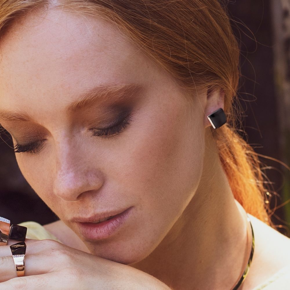 SAUVAGE PRIVE’ EARRINGS WITH BLACK JADE