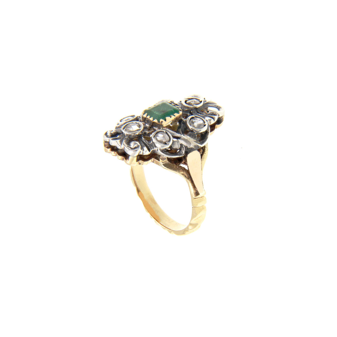 Vintage Gold Ring with Emerald