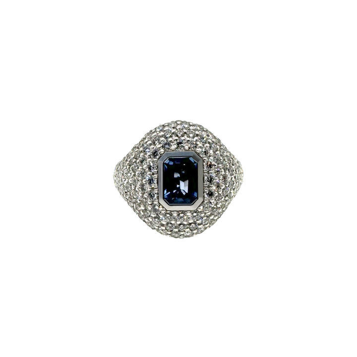 Gold Ring with Sapphire