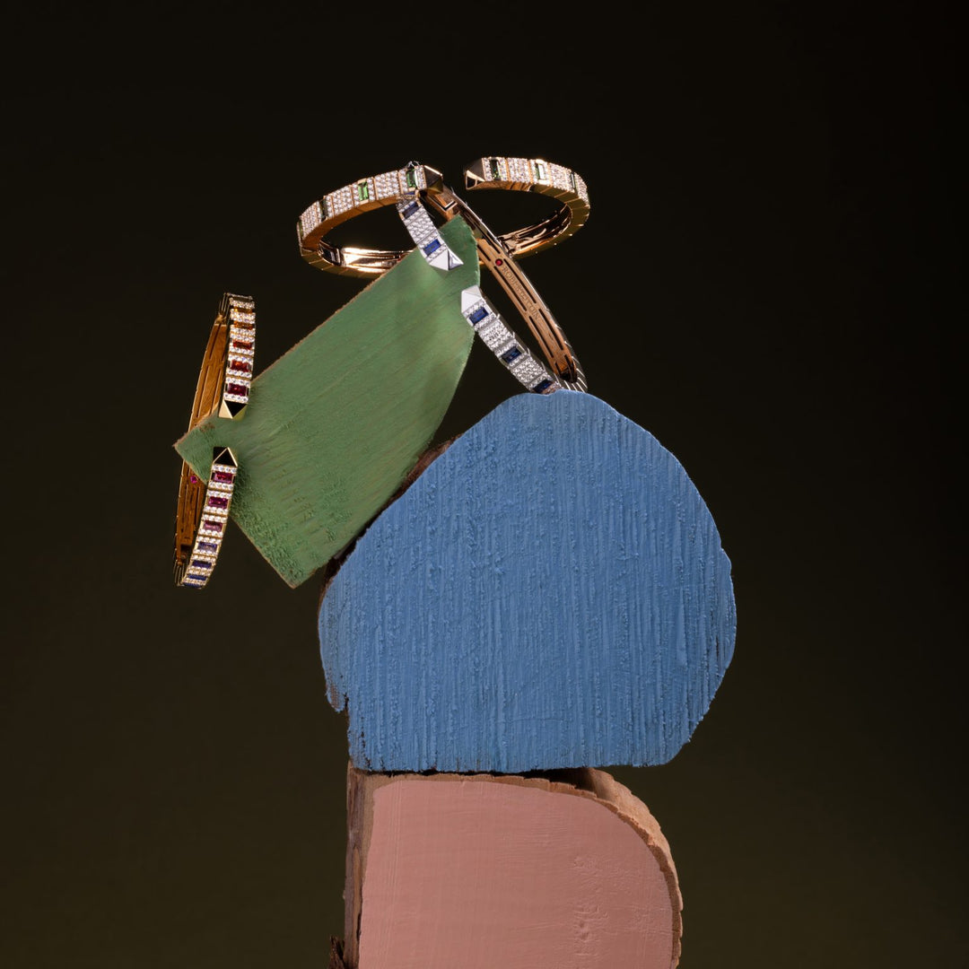 SAUVAGE PRIVÉ BANGLE WITH DIAMONDS AND GREEN TOURMALINE
