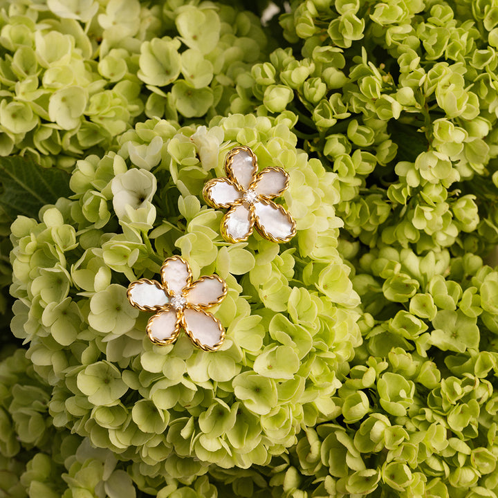 JASMINE EARRINGS WITH DIAMONDS AND MOTHER OF PEARL