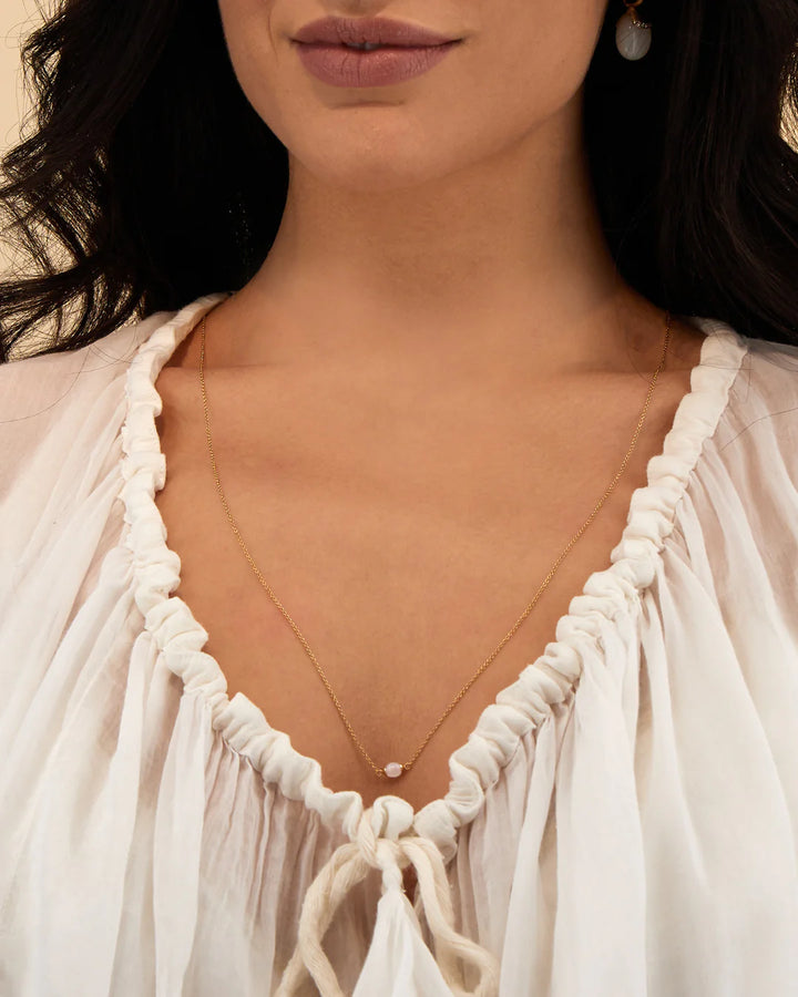 "WHITE DESERT" GOLD AND MOONSTONE NECKLACE (LARGE)