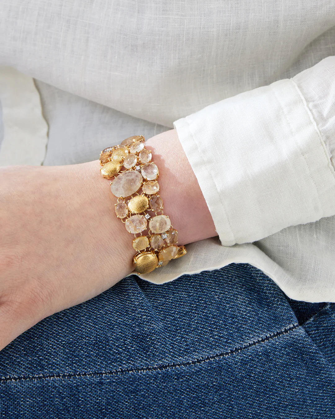 "IPANEMA" YELLOW RUTILATED QUARTZ, DIAMONDS AND GOLD CUFF BRACELET