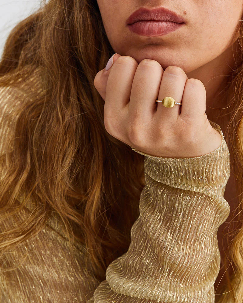 "ÉLITE" DIAMONDS AND HAND-ENGRAVED GOLD BOULE RING (MEDIUM)