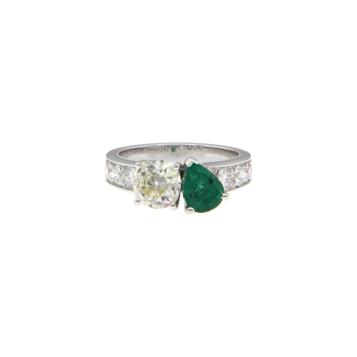 Gold Ring with Emerald