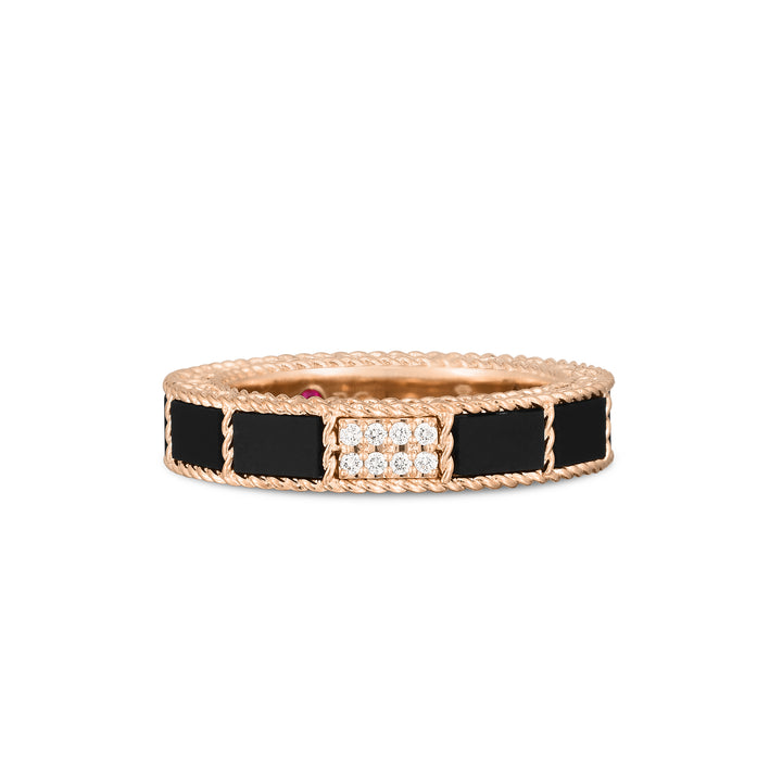 ART DECO RING WITH BLACK JADE AND DIAMONDS