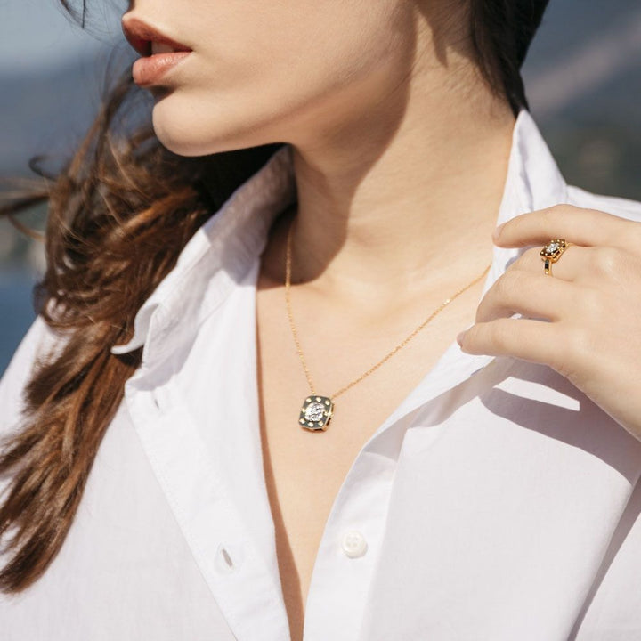 POIS MOI PENDANT WITH DIAMONDS