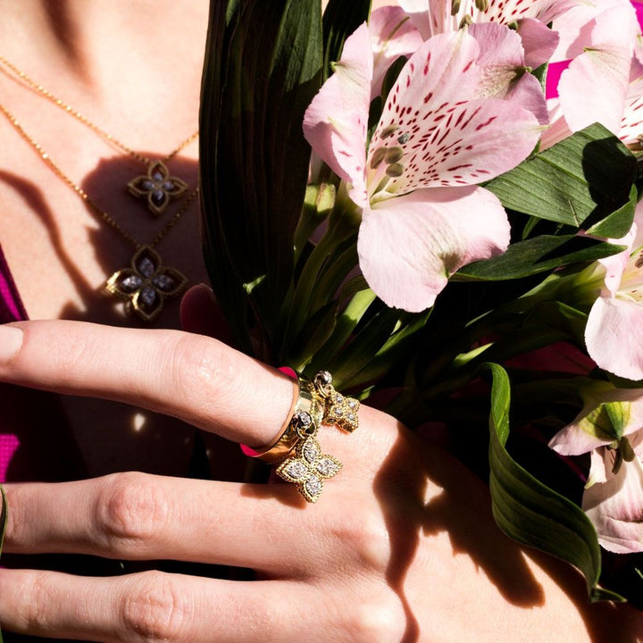 PRINCESS RING WITH DIAMONDS