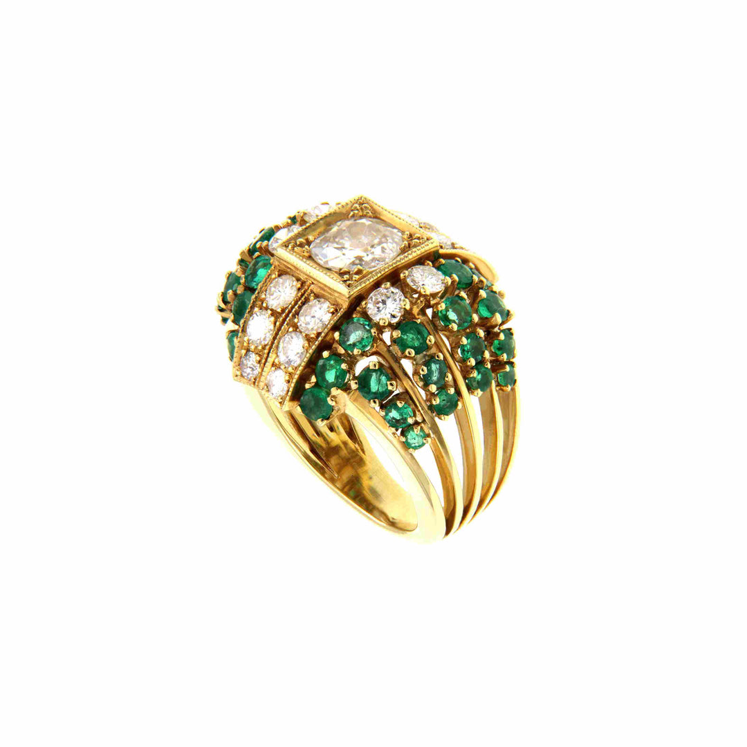 Vintage Gold Ring with Diamonds