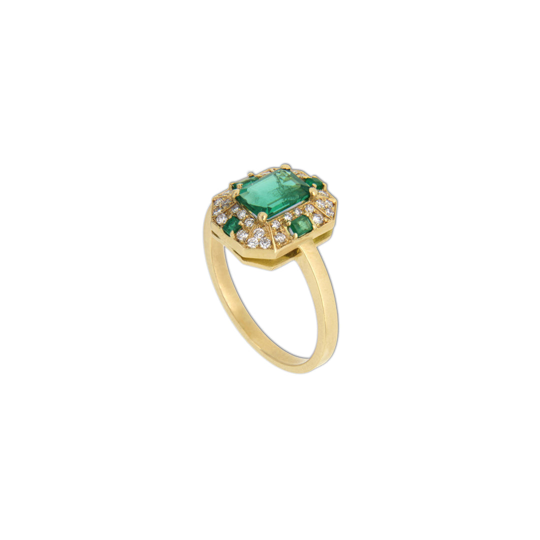 Gold ring with Emeralds