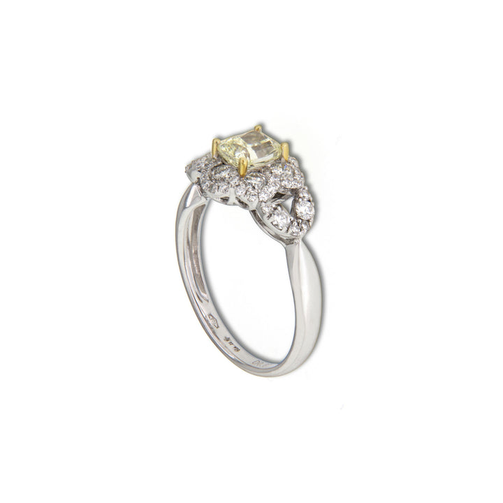 Gold Ring with Diamonds